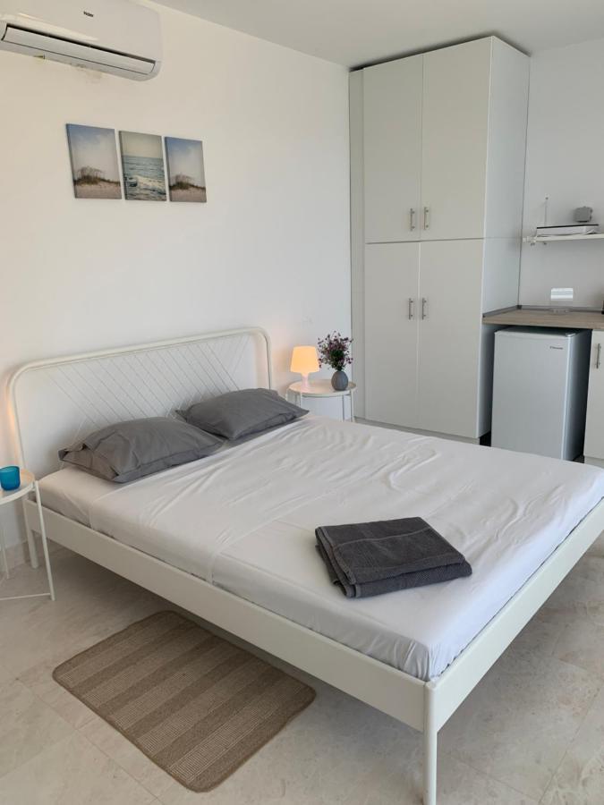 Caldera Blue Apartment Aliki  ภายนอก รูปภาพ