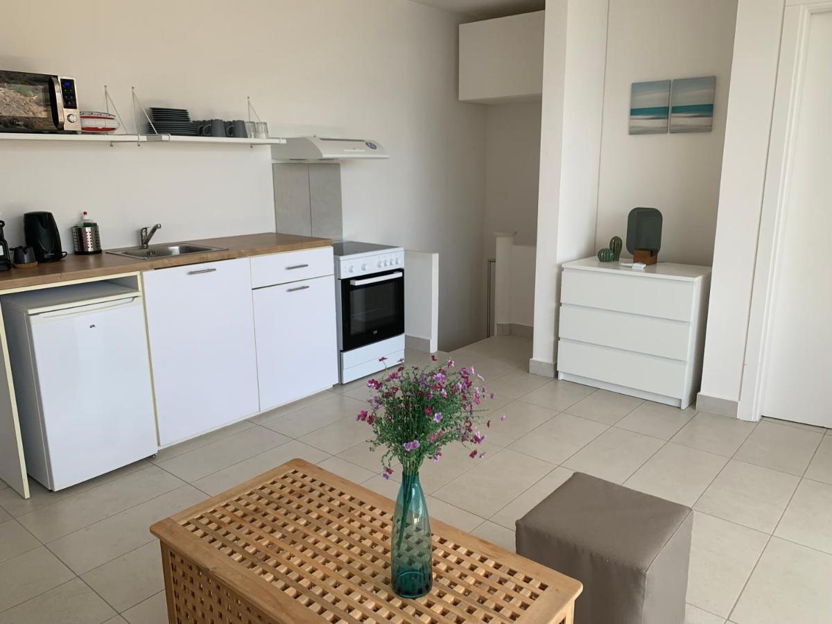 Caldera Blue Apartment Aliki  ภายนอก รูปภาพ
