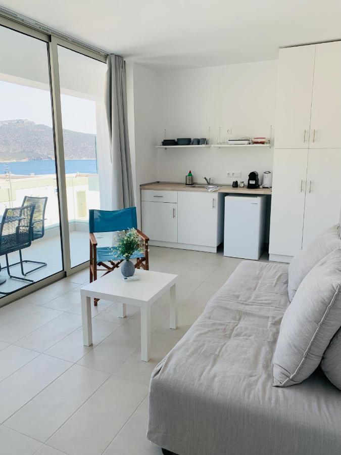 Caldera Blue Apartment Aliki  ภายนอก รูปภาพ