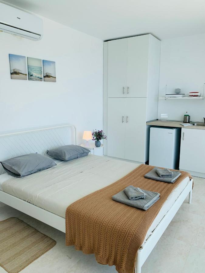 Caldera Blue Apartment Aliki  ภายนอก รูปภาพ