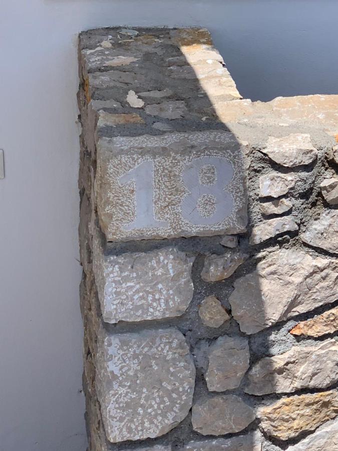 Caldera Blue Apartment Aliki  ภายนอก รูปภาพ