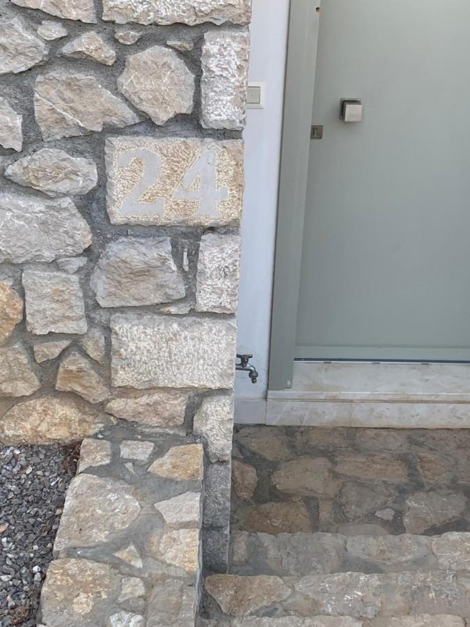 Caldera Blue Apartment Aliki  ภายนอก รูปภาพ